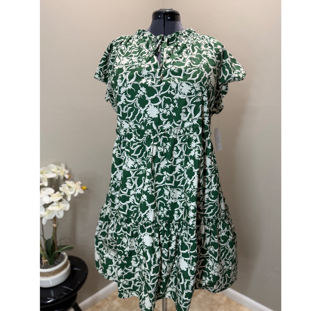 Sundress Vacation babydoll 22W Oversized Relaxed Green Floral Tiered Mini NWT